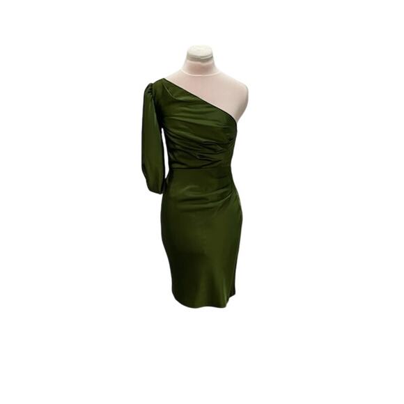 BCBG MAXAZRIA Gorgeous Green Satin One Shoulder Cocktail Dress Size 0 Side Pleat - Picture 1 of 6